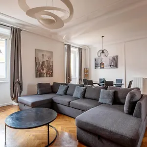 Appartamento Exclusive 3 Bedrooms In Brera, Milano