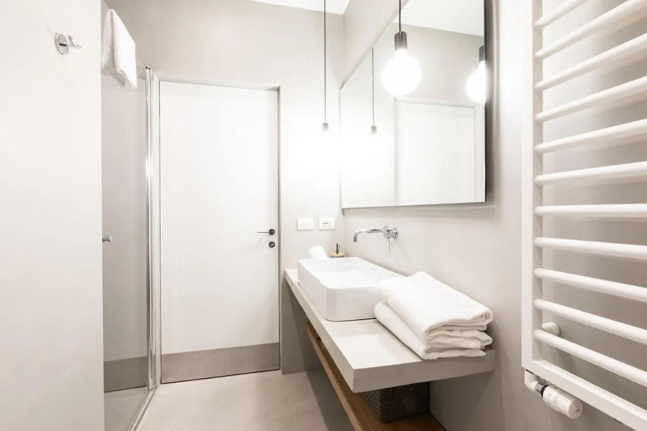 Collection Moscova Suites - Top Collection Milano 0*,