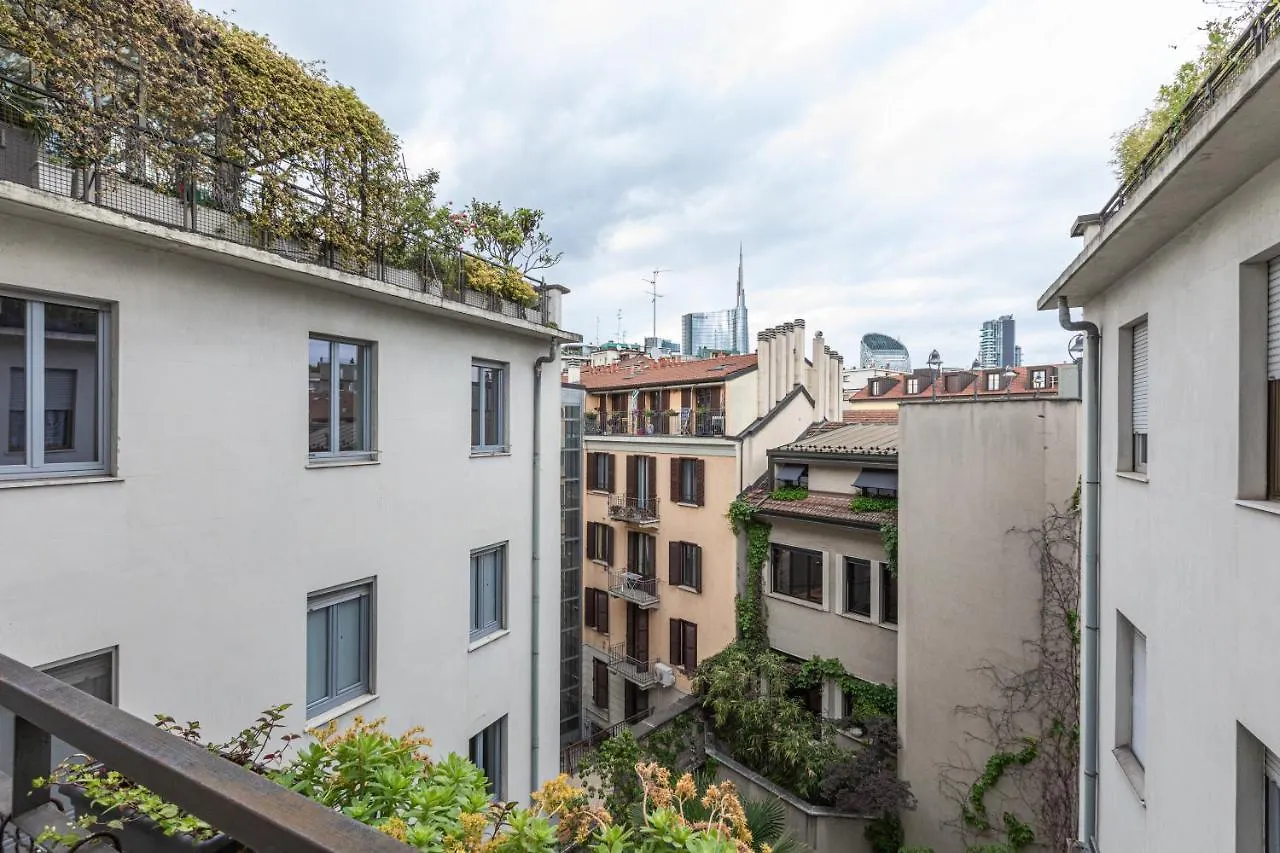 Collection Moscova Suites - Top Collection Milano 0*,